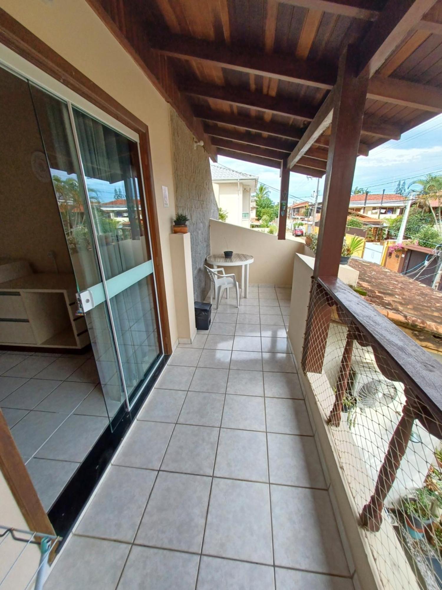 Lagoa Center Hostal *